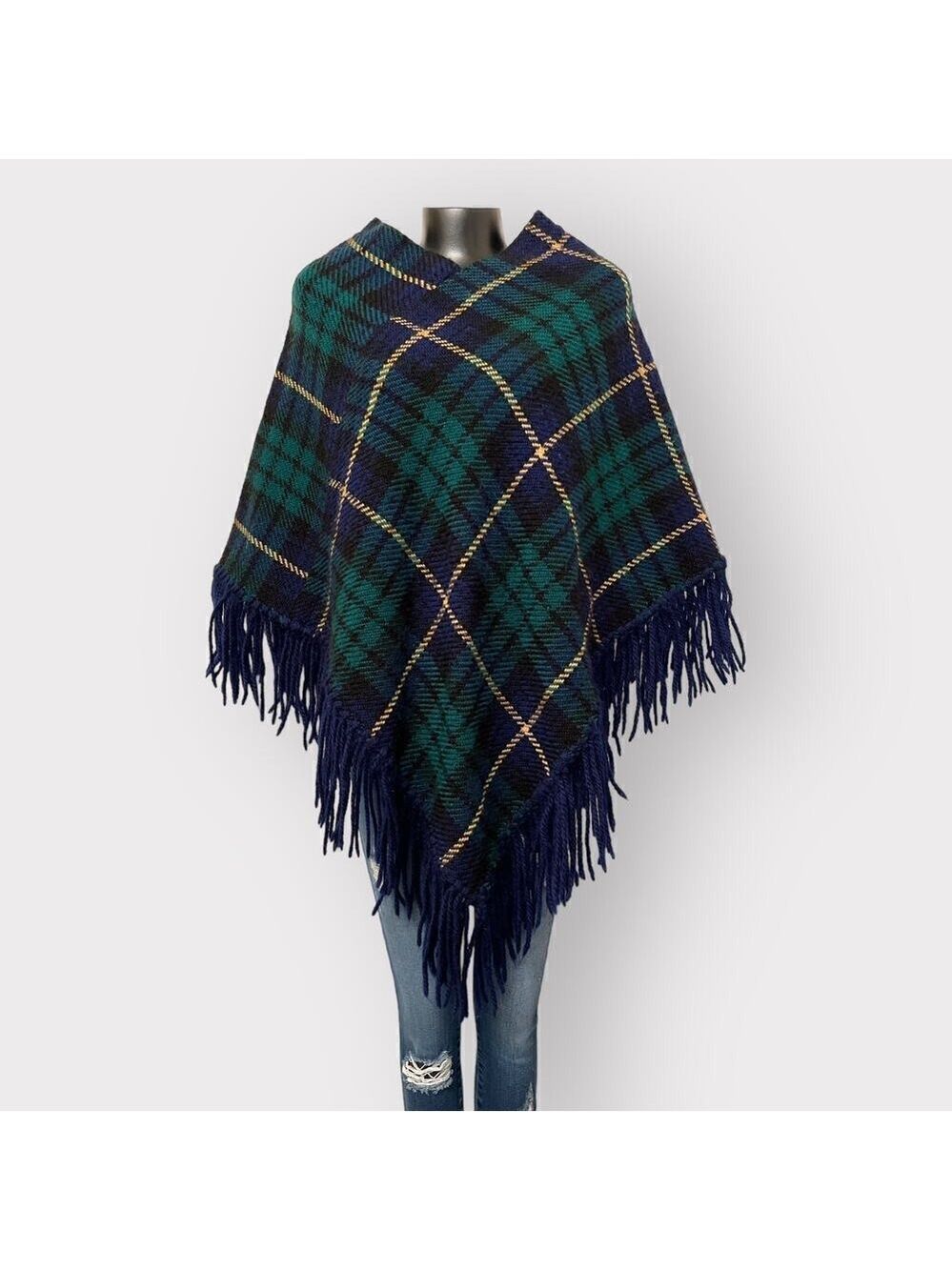 Vintage Tartan Plaid Fringe Poncho OS Womans Green Black Warm Cozy Sweater Knit